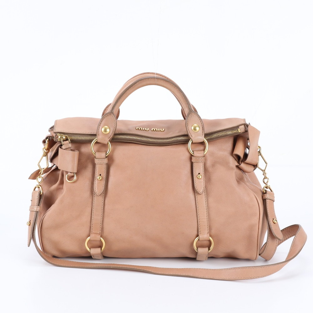 ■極美品 ミュウミュウ ショルダーバッグ レザー