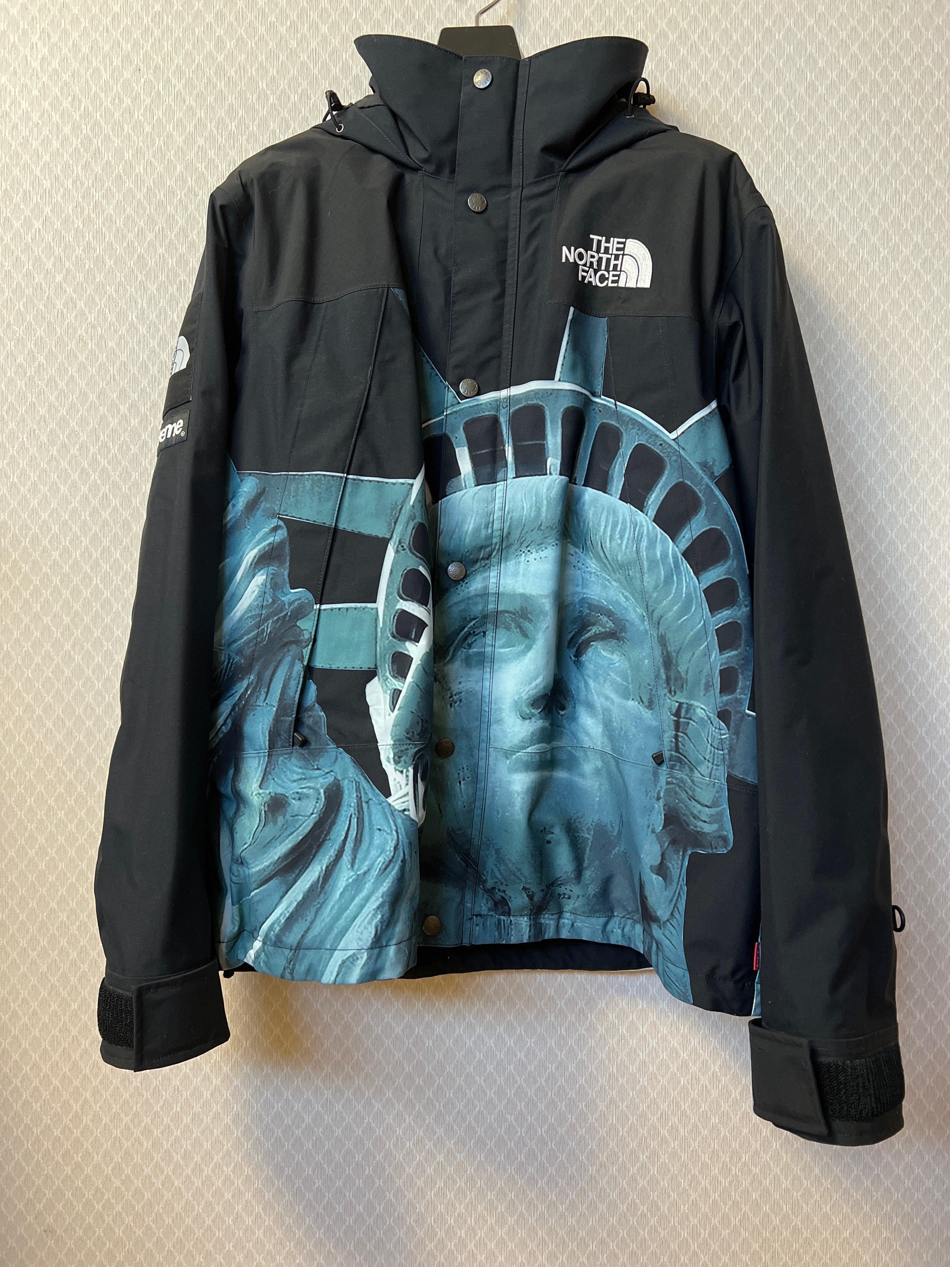 Supreme x The North Face Statue of Liberty Mountain Jacket "Black"