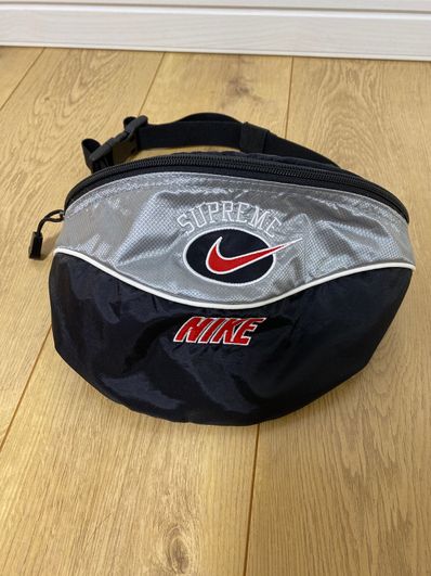 Supreme / Nike Shoulder Bag "Silver"