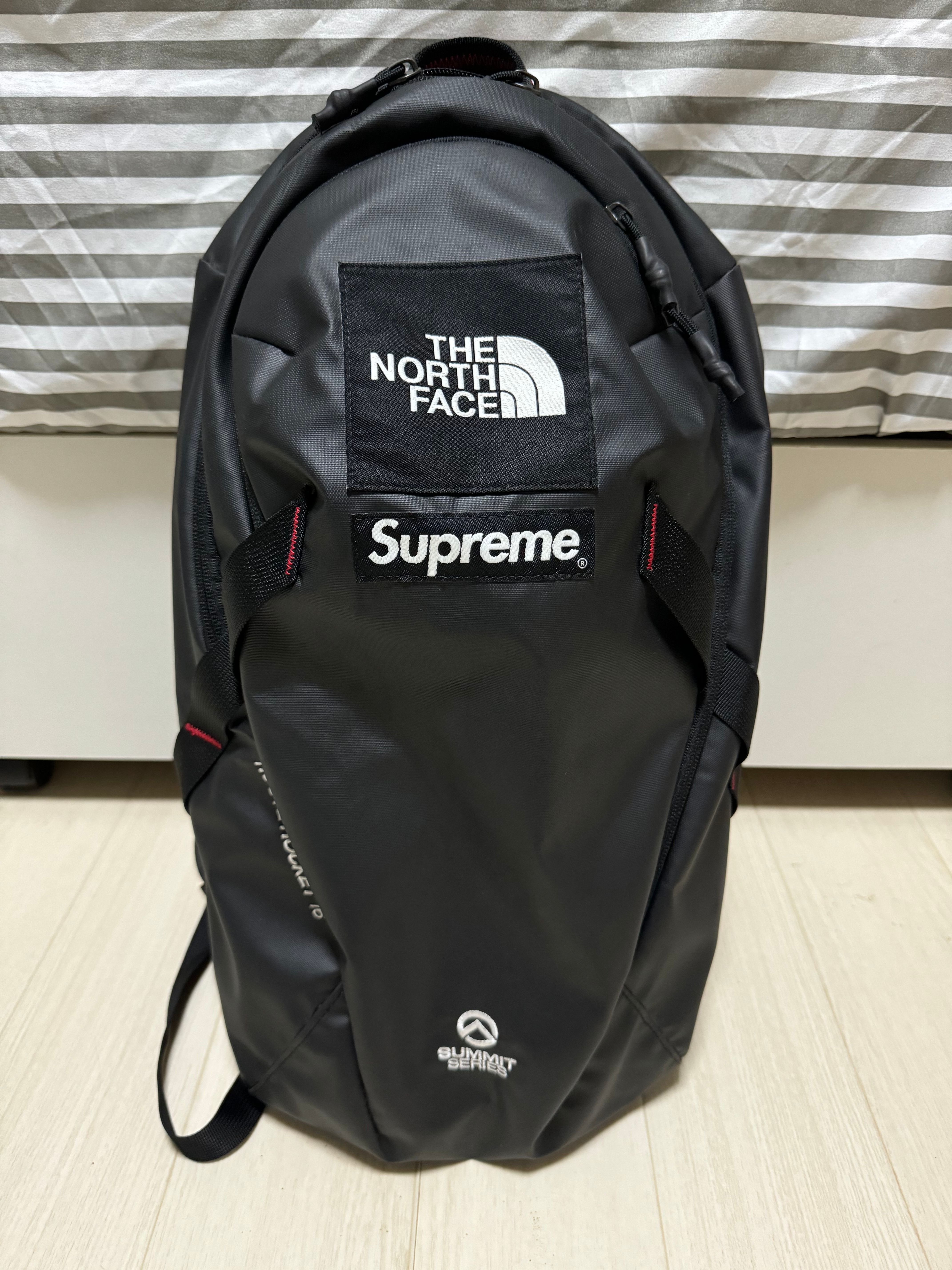 Supreme x The North Face Summit Series Outer Tape Seam Route Rocket Backpack "Black"
