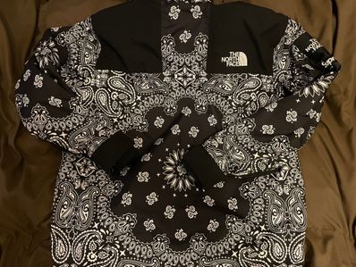 Supreme The North Face Bandana Mountain Parka "Black"