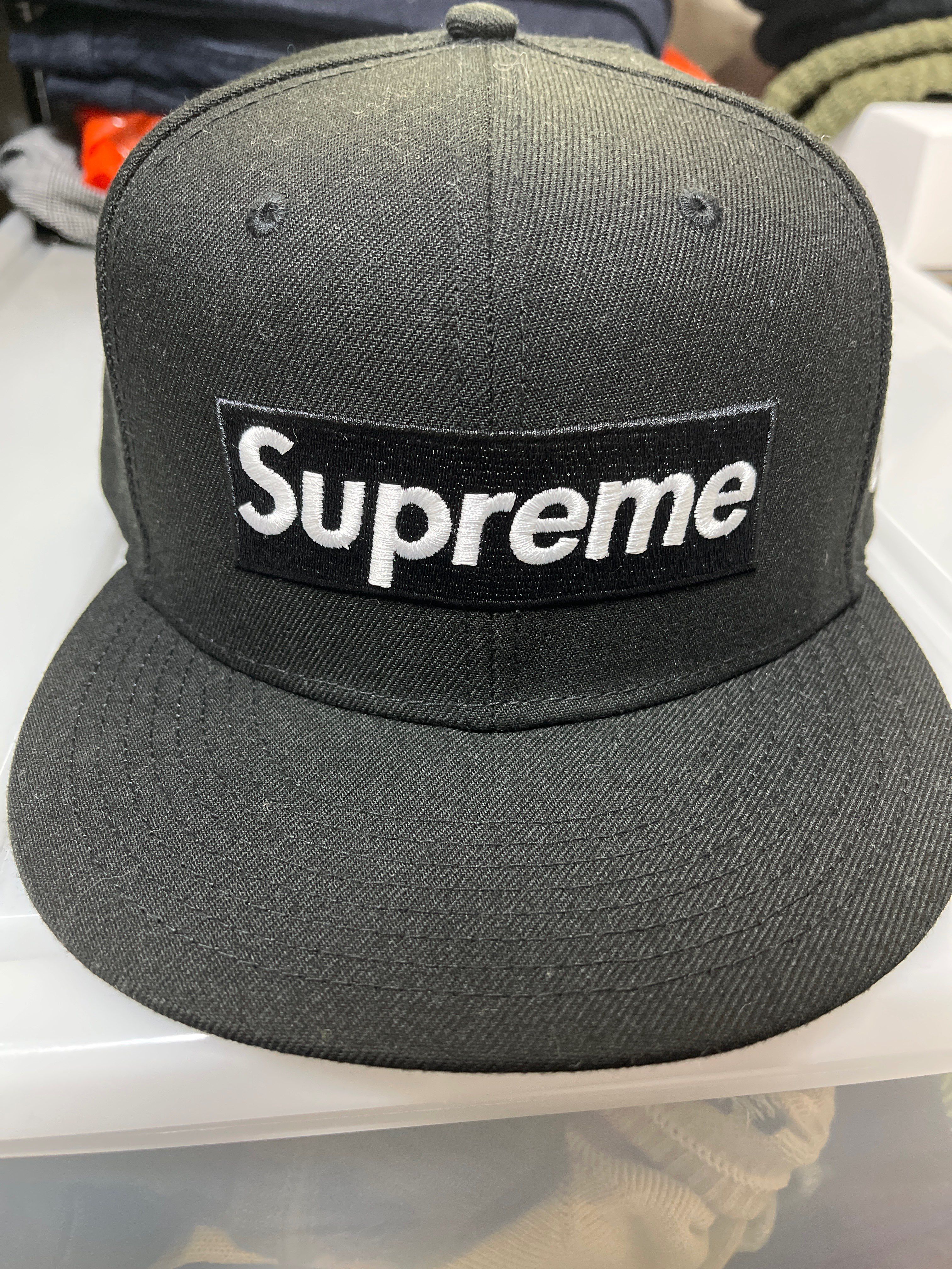 Supreme Champions Box Logo New Era® "Black"