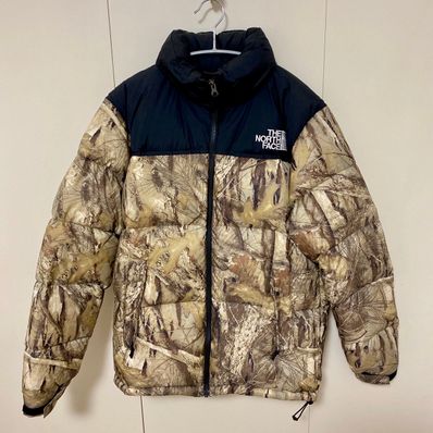 The North Face NOVELTY NUPTSE JACKET 日本版 "Leaves"