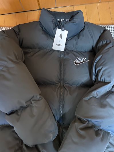 Supreme / Nike® Reversible Puffy Jacket "Black"
