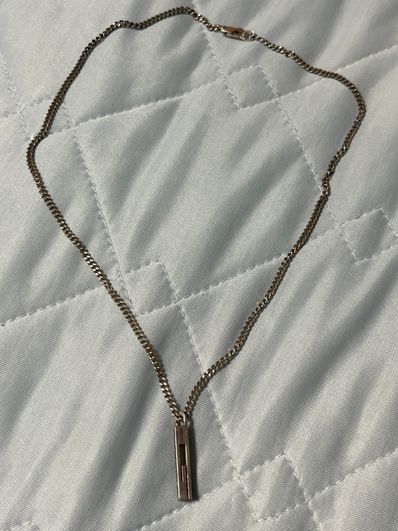 GUCCI G Cut Out Necklace "Silver"