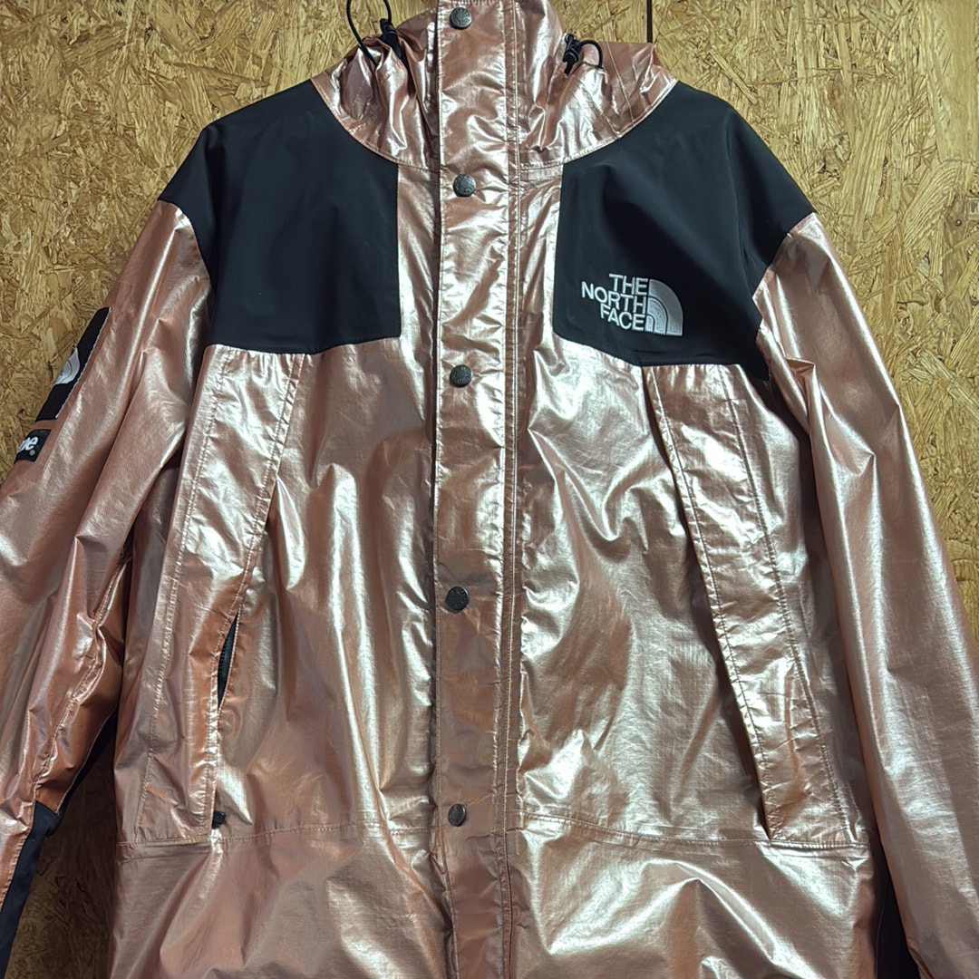 Supreme x The North Face Metallic Mountain Parka "Pink"