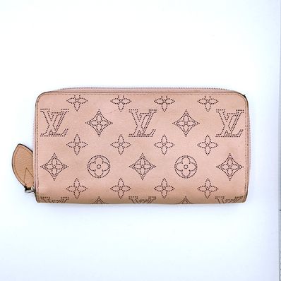 Louis Vuitton Zippy Wallet Mahina Leather "Magnolia"