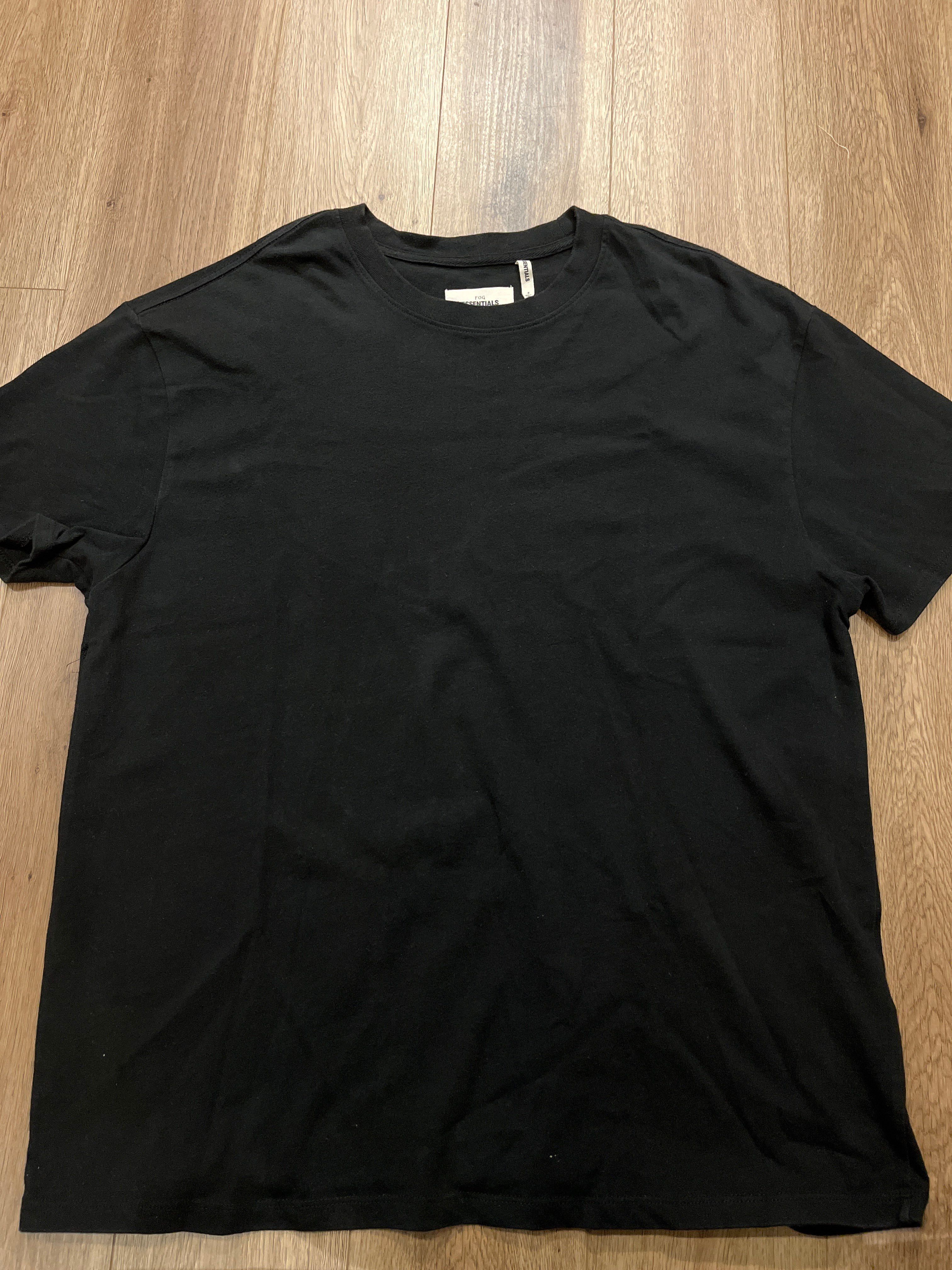 Essentials Boxy Graphic Tシャツ