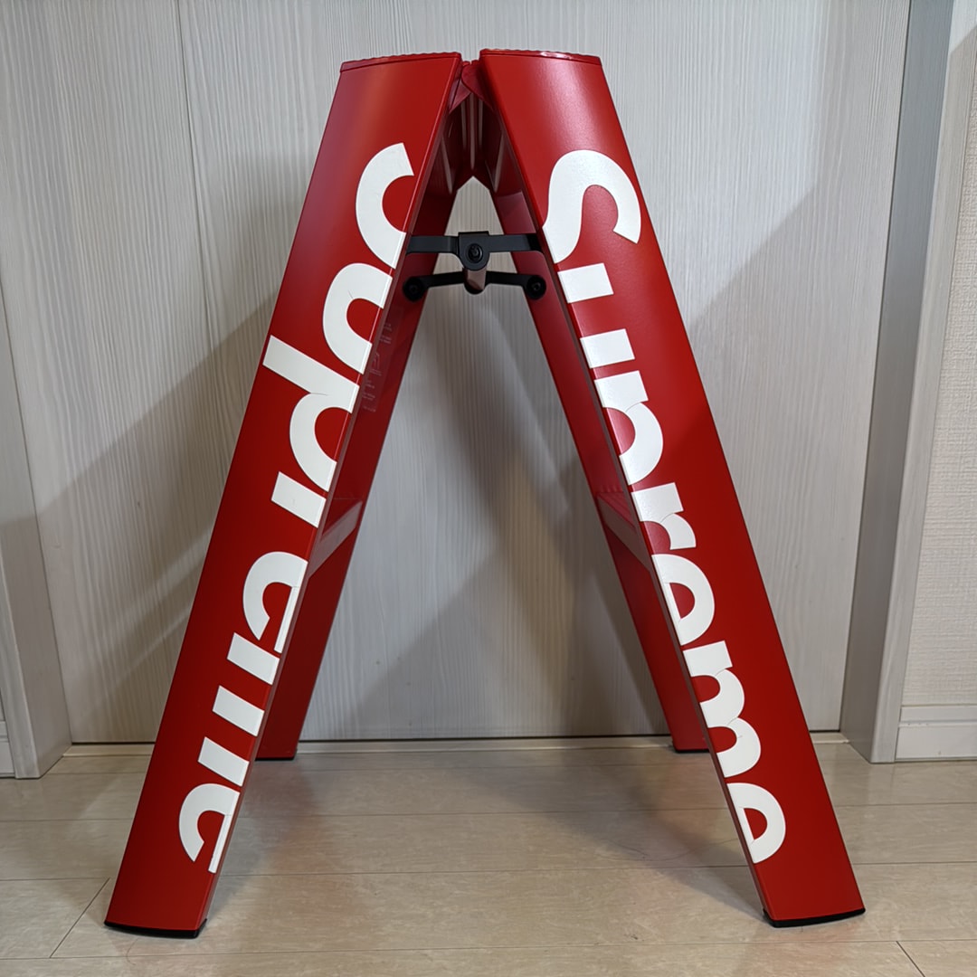 シュプリーム ルカーノ ステップ ラダー "レッド"