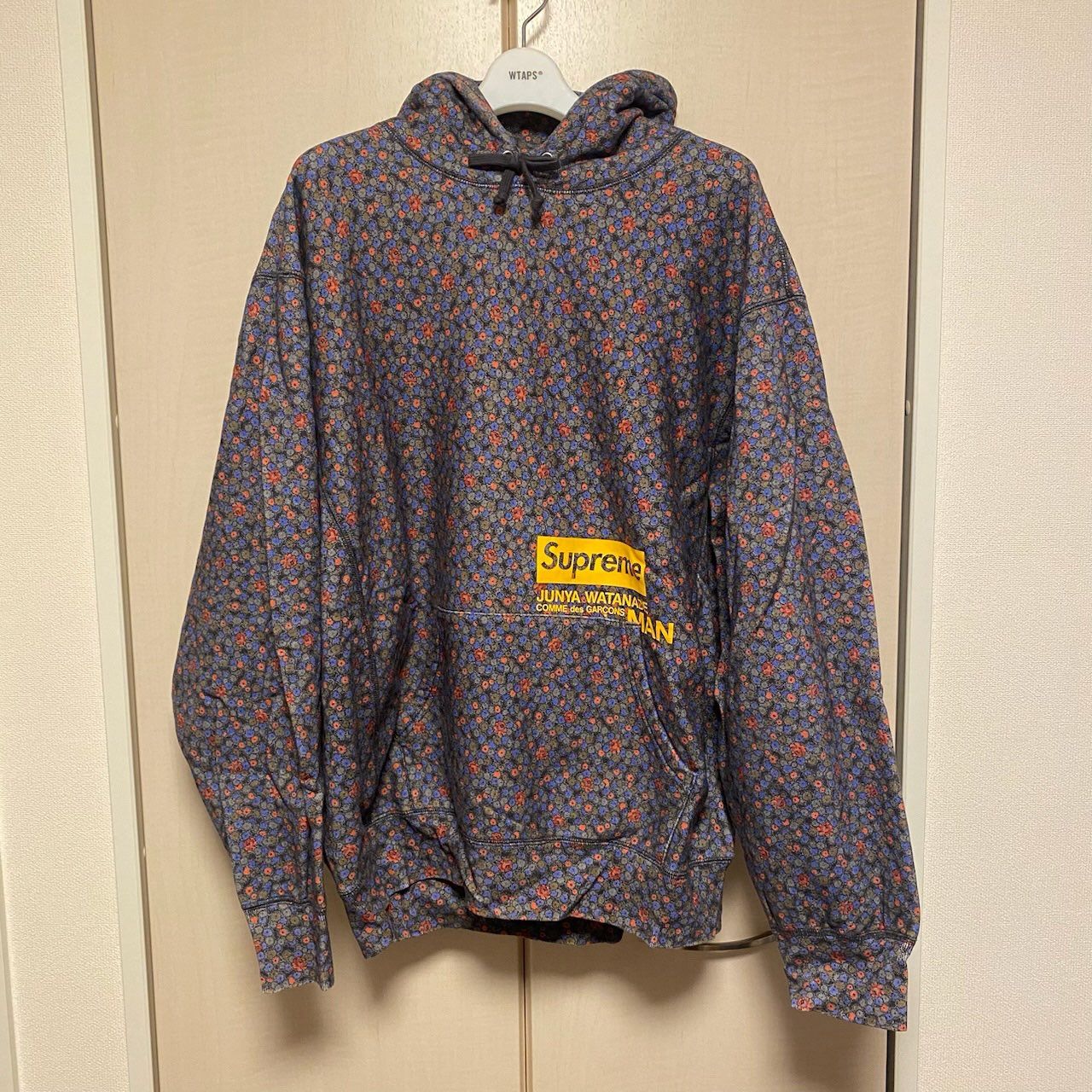 Supreme / JUNYA WATANABE COMME des GARCONS MAN Hooded Sweatshirt "Black Flowers"