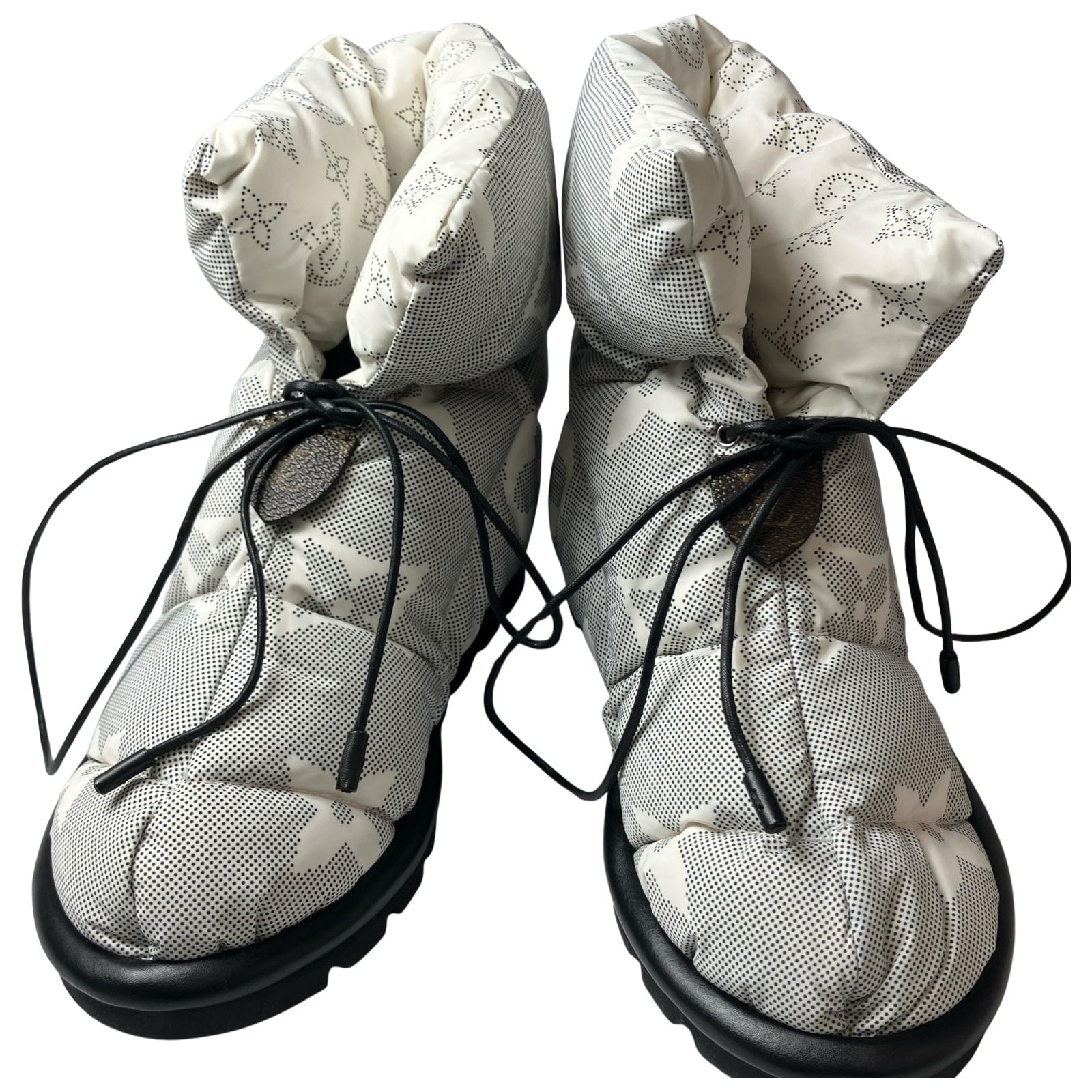 LOUIS VUITTON ルイヴィトン ブーツ ピローライン アンクルブーツ グレー