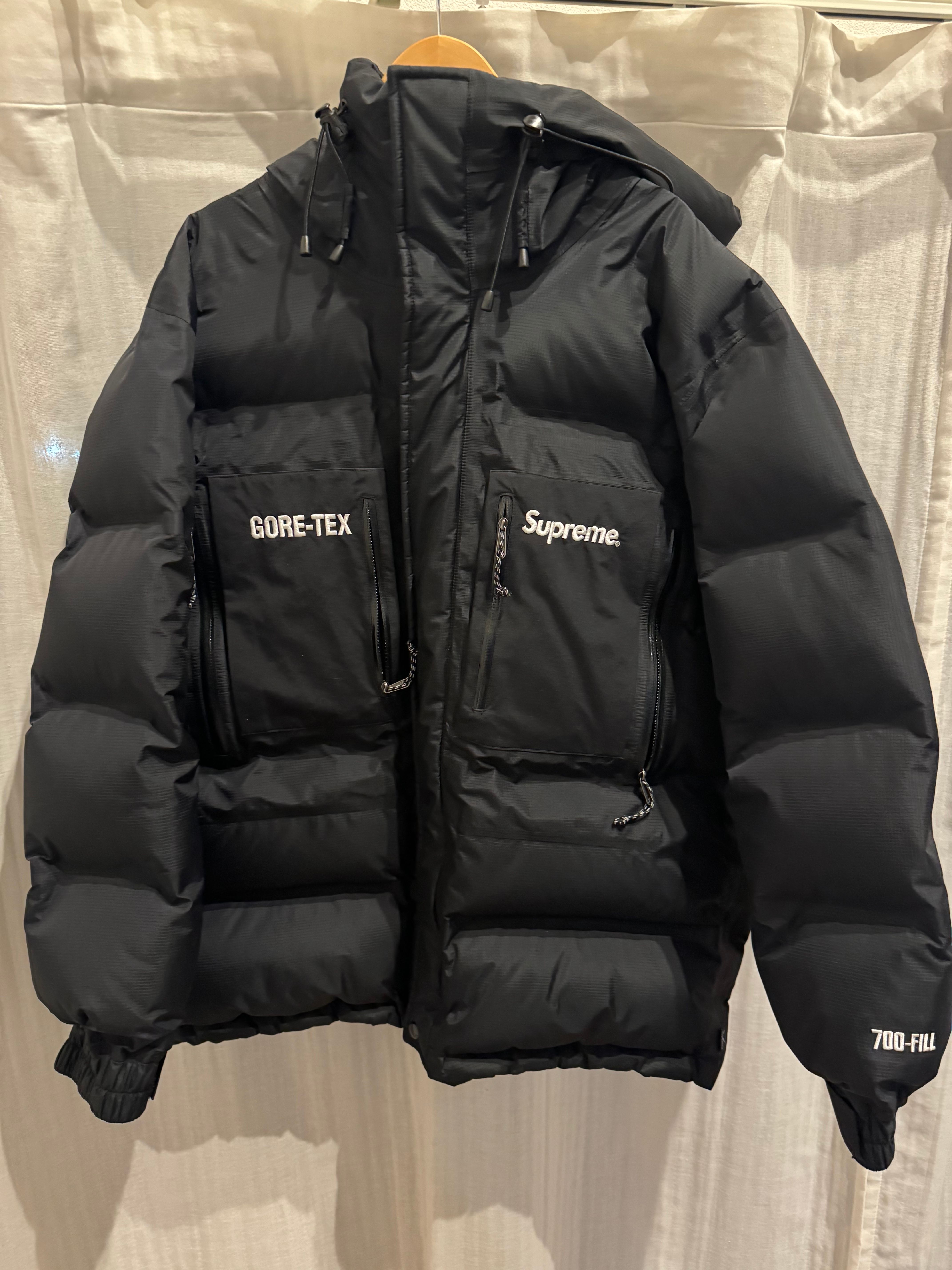 Supreme GORE-TEX 700-Fill Down Parka "Black"