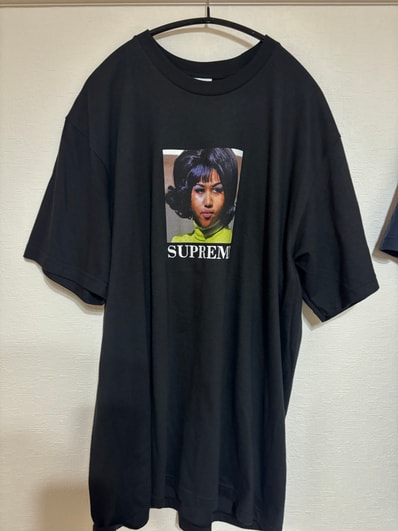 Supreme Aretha Tee "Black"