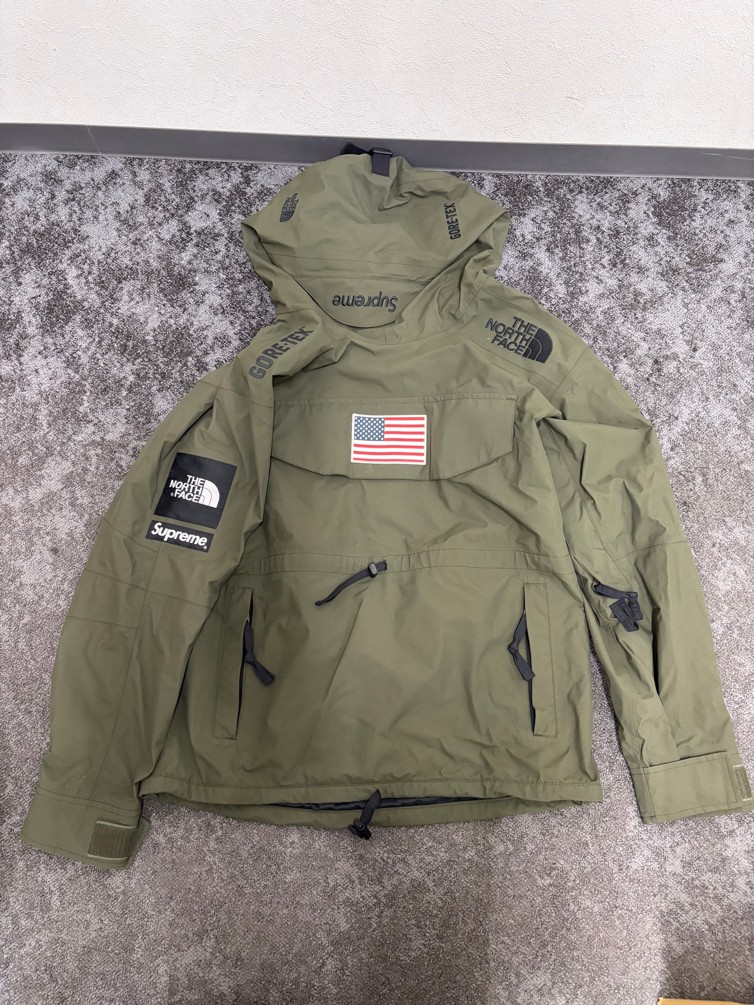 Supreme The North Face Trans Antarctica Expedition Gore-Tex Pullover "Olive"