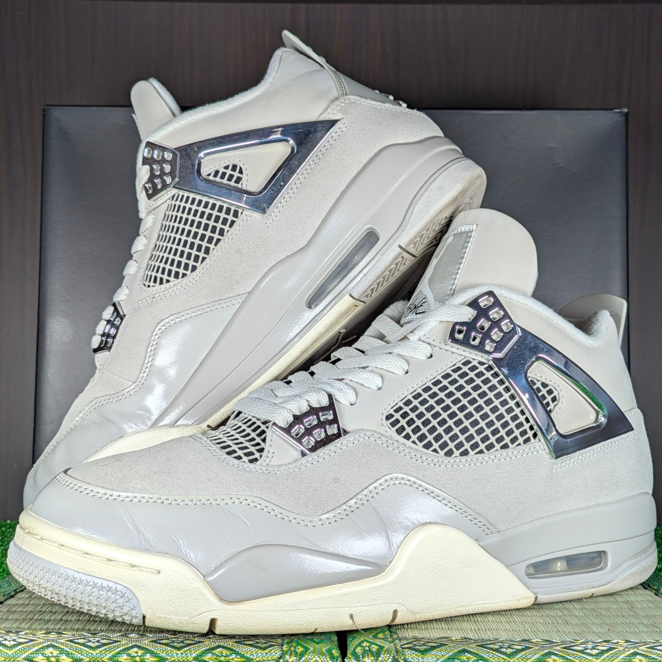 Nike Women's Air Jordan 4 Retro "Frozen Moments"