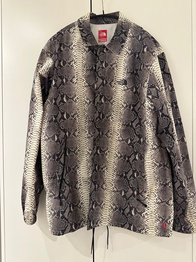 Supreme x The North Face Taped Seam Coaches Jacket "Black"