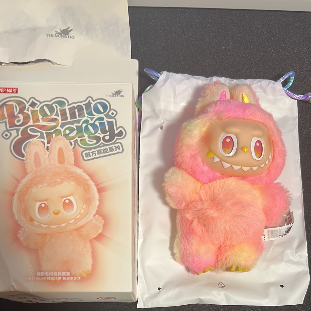 POP MART THE MONSTERS (LABUBU) Big into Energy Series Plush Pendant LOYALTY