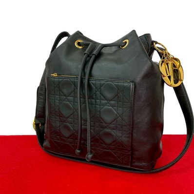 Christian Dior ディオール カナージュ ステッチ ロゴ金具 レザー ショルダーバッグ ブラック
41574