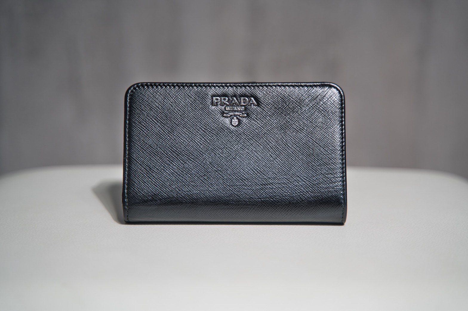⭐美品⭐プラダ PRADA サフィアーノ 二つ折り財布 財布 ブラック系