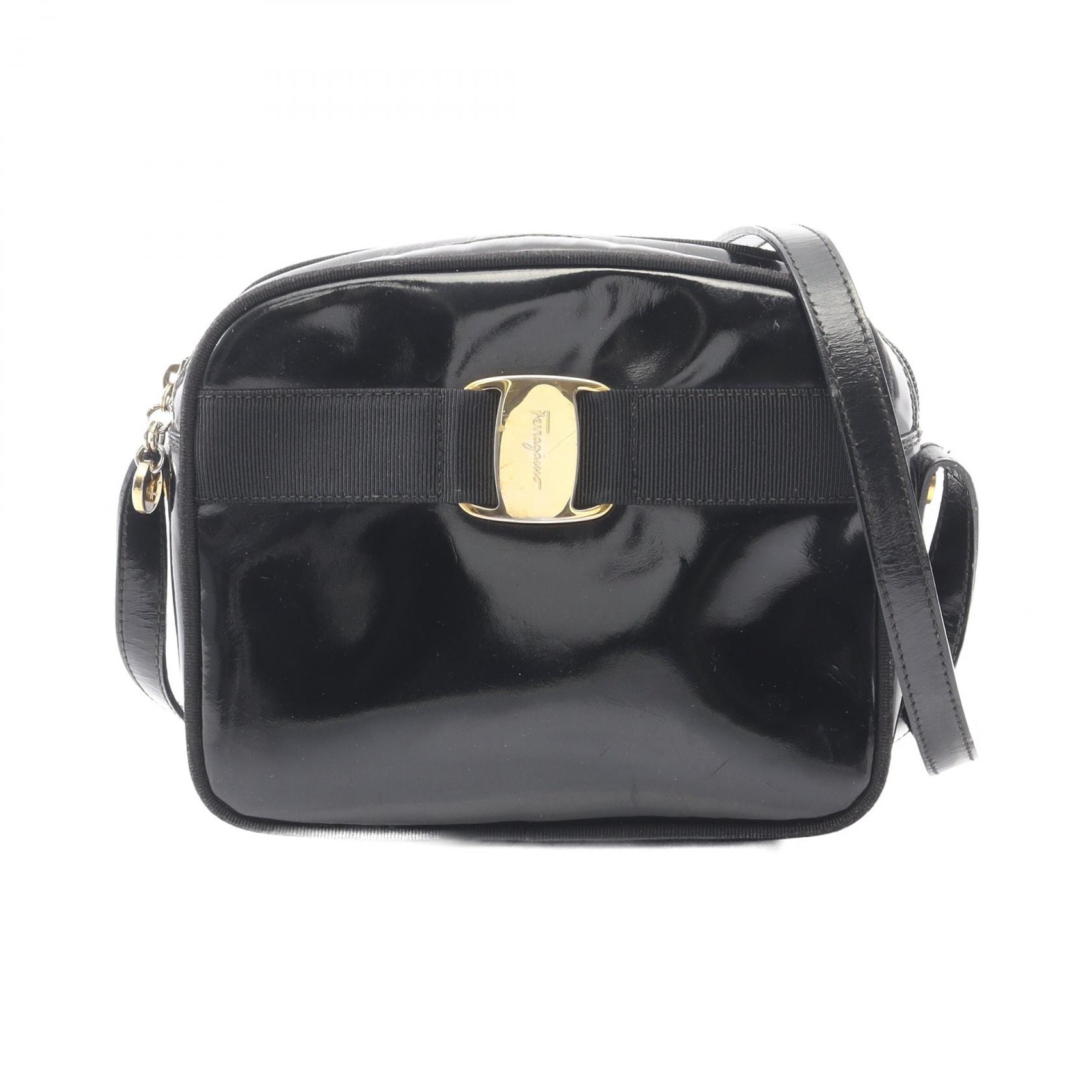 サルヴァトーレフェラガモ Salvatore Ferragamo ヴァラリボン ショルダーバッグ バッグ パテントレザー レディース ブラック系 21 3096 【中古】