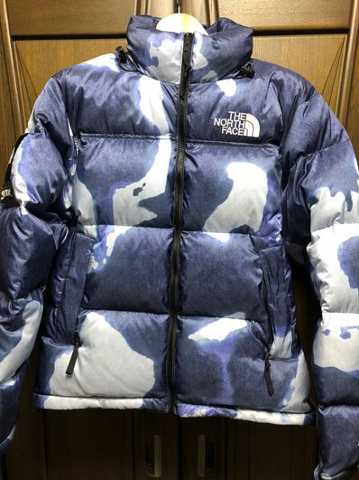 Supreme x The North Face Bleached Denim Print Nuptse Jacket "Indigo"