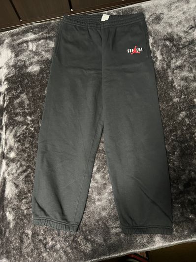 Supreme x Jordan Sweatpant "Black"