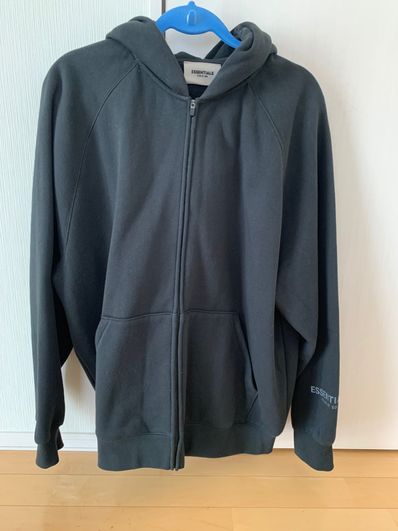 FEAR OF GOD ESSENTIAL ジップアップパーカー