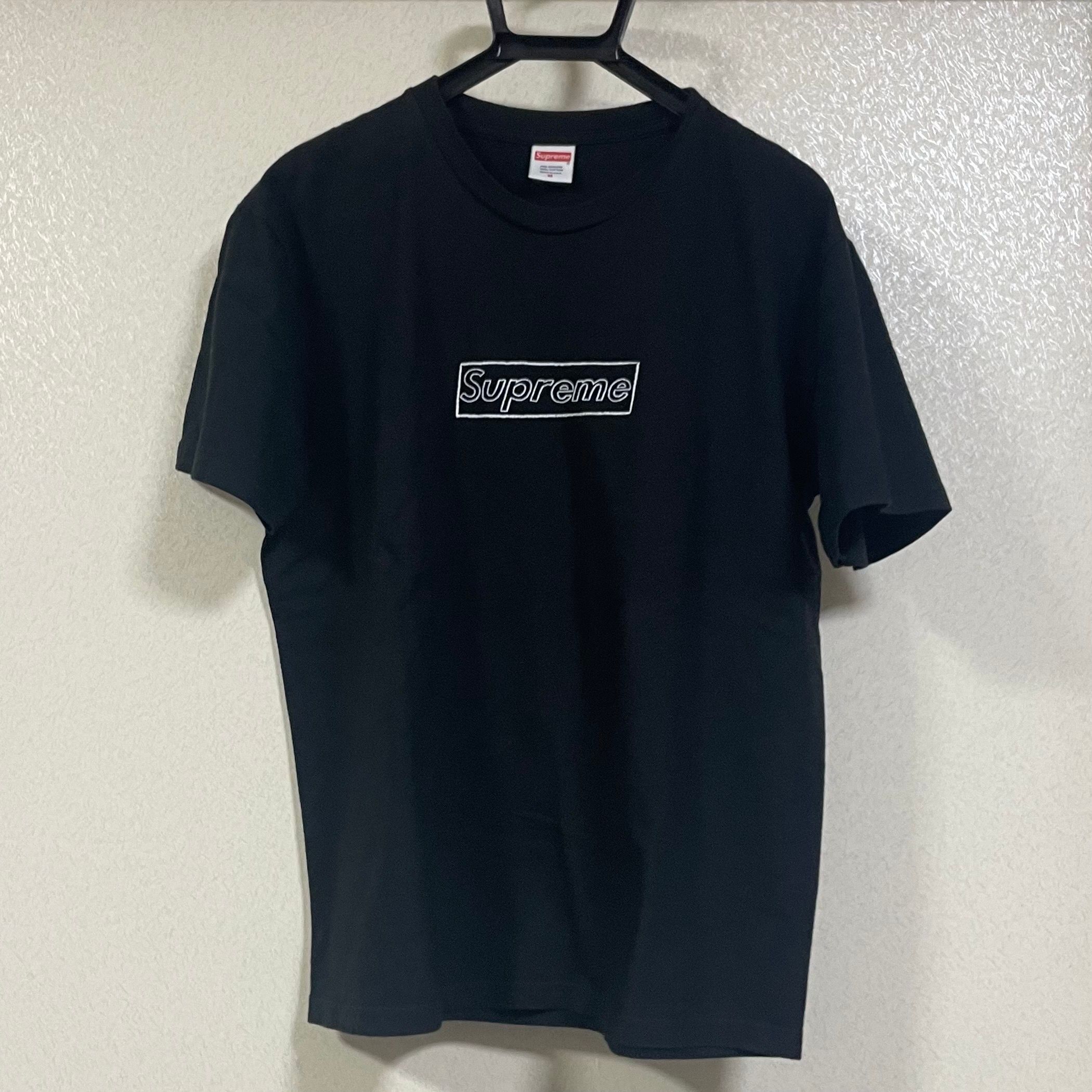 Supreme KAWS Chalk Logo Tee "Black"