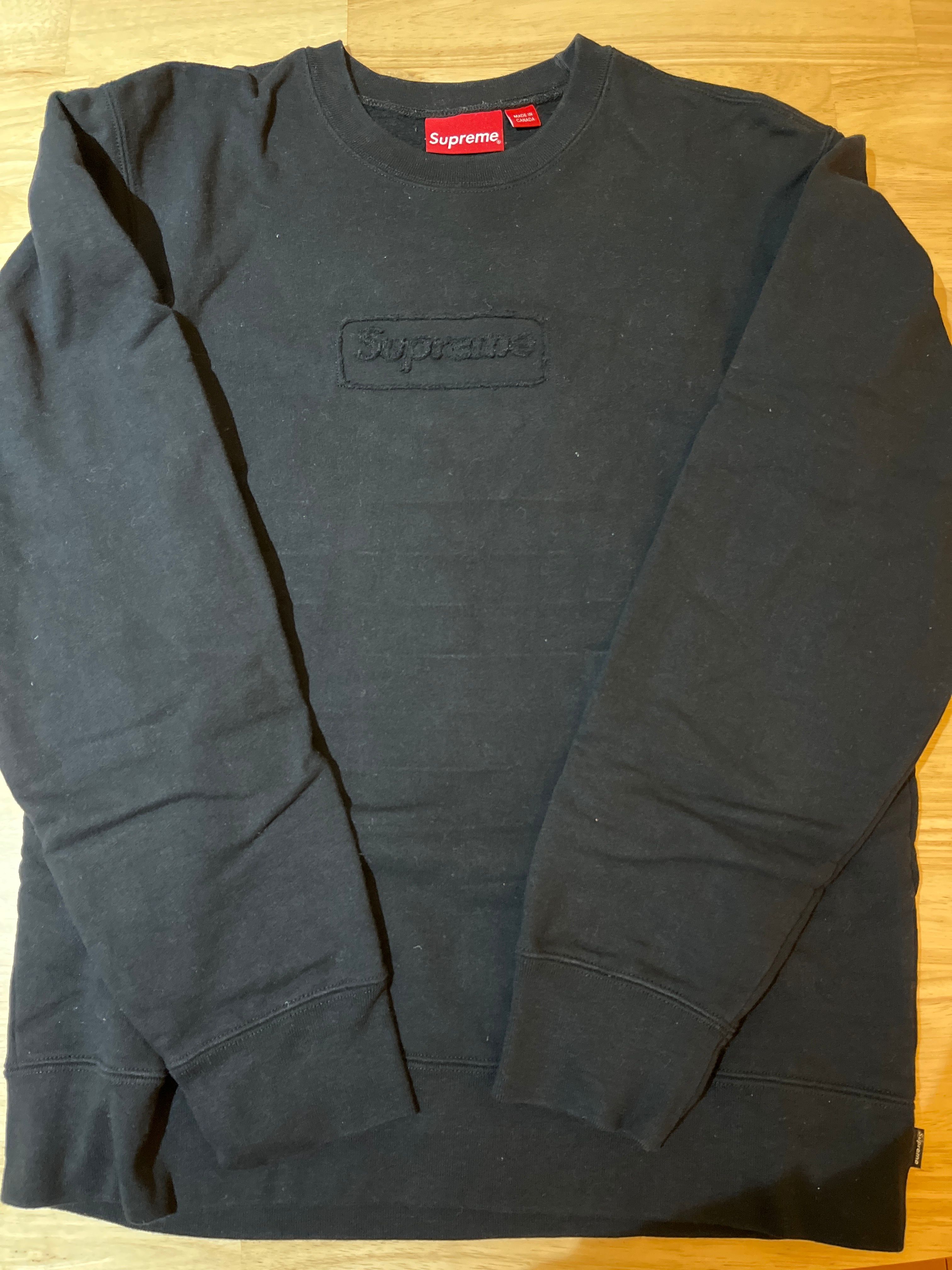 Supreme Cutout Logo Crewneck "Black"
