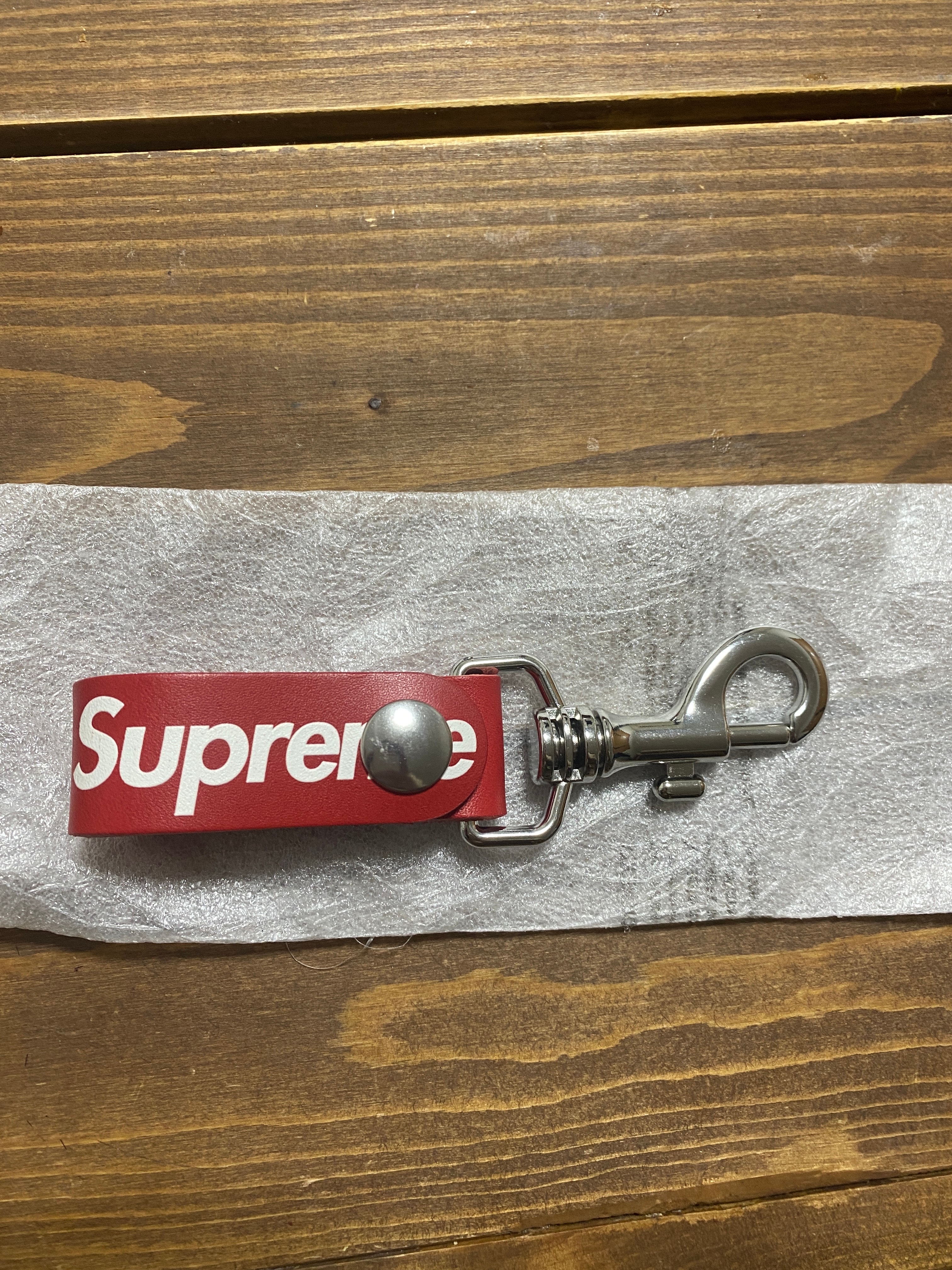 Supreme Leather Key Loop "Red"
