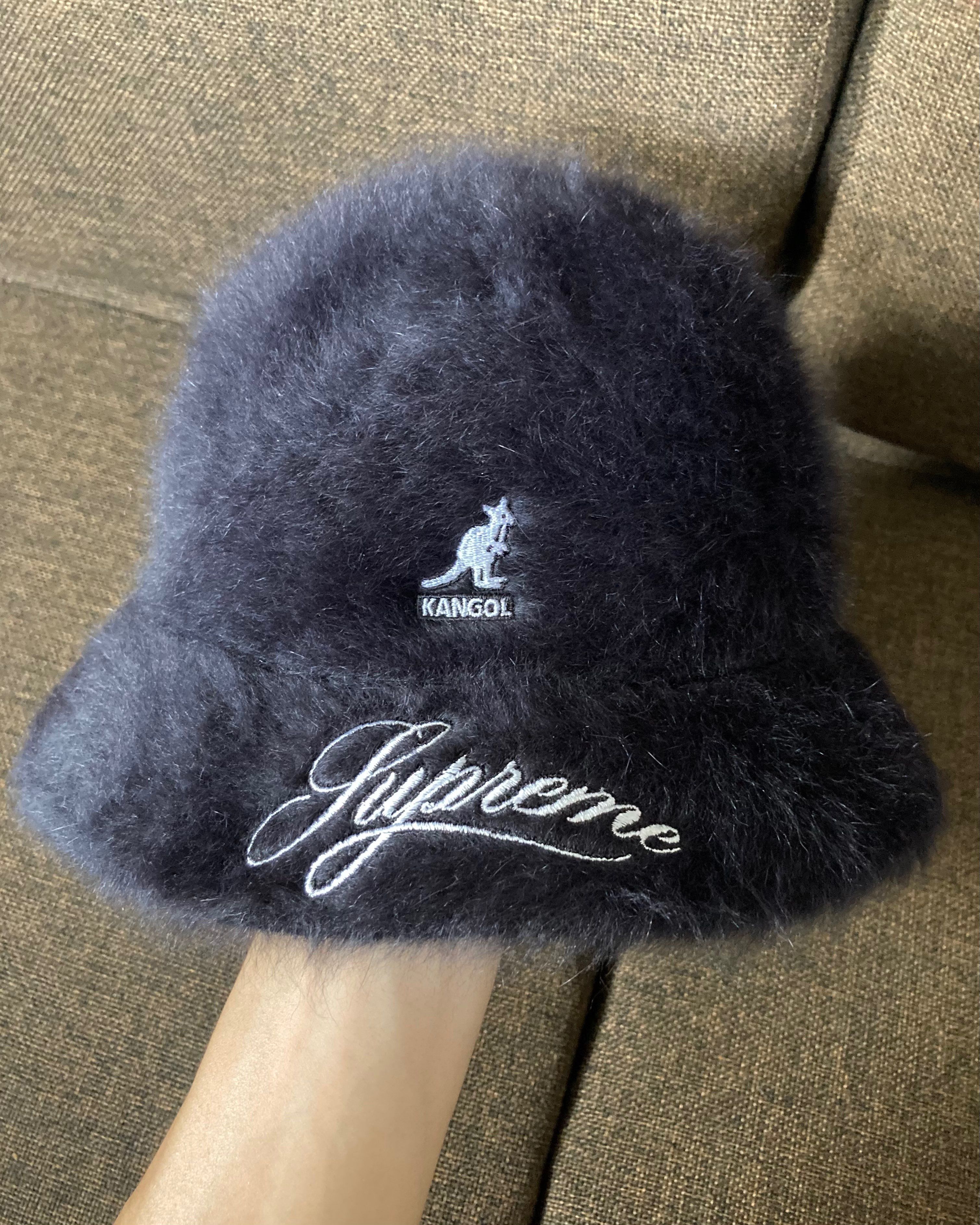 Supreme / Kangol Furgora Casual "Black"