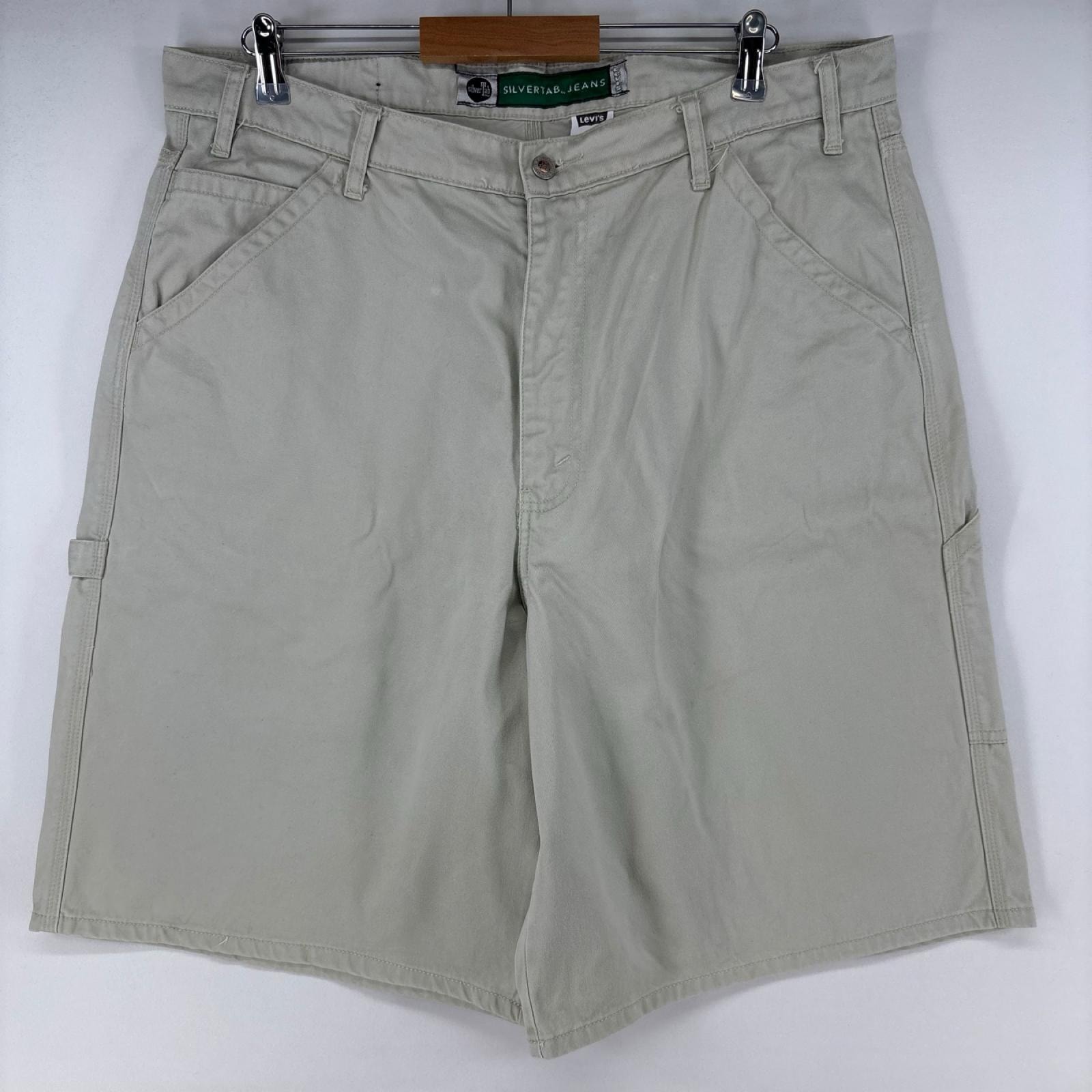 古着 リーバイス Levi's ショートパンツ チノパン ペインター バギー シルバータブ ハーフパンツ デニム w38 ベージュ メンズ