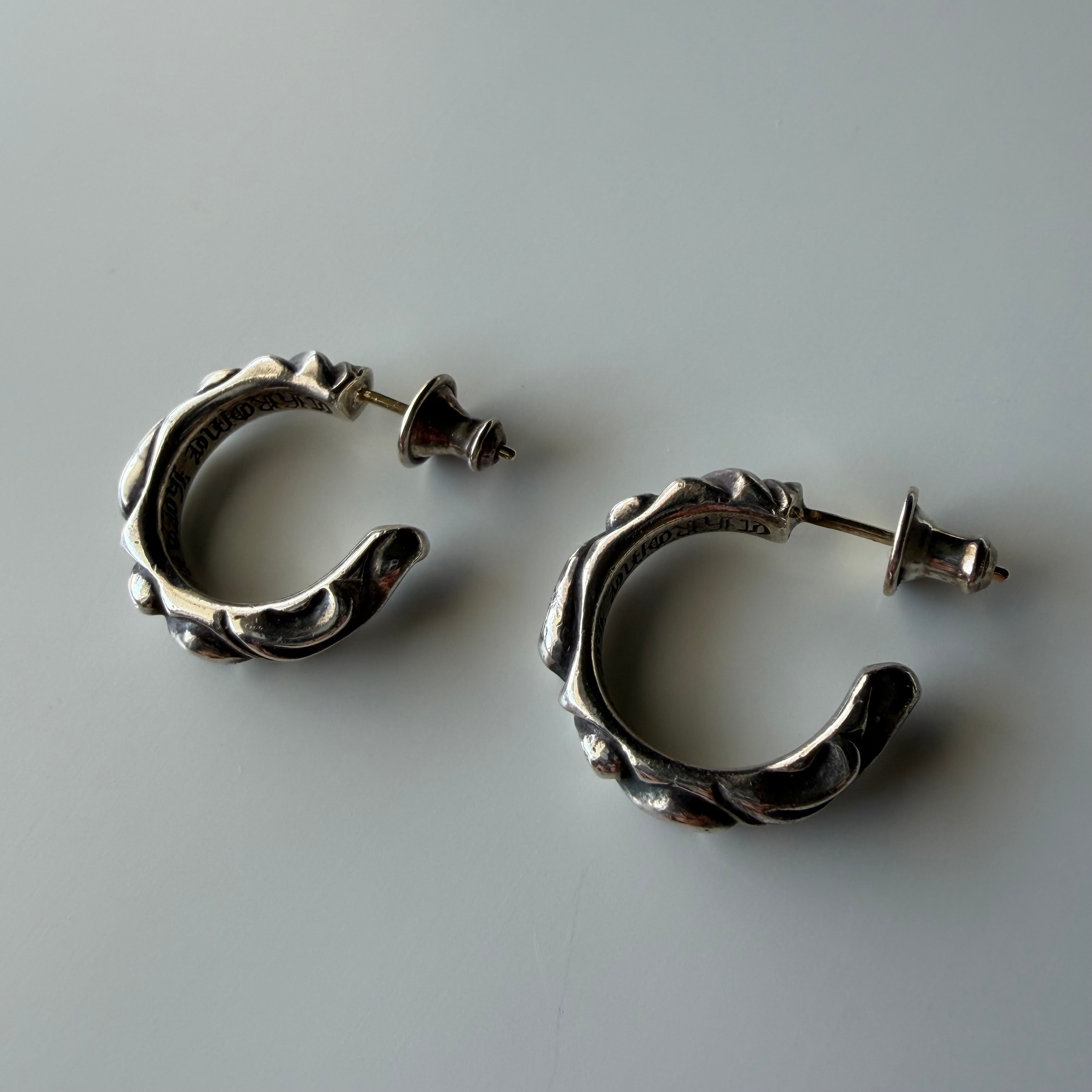 Chrome Hearts Scroll 1 Hoop Earrings "Silver"