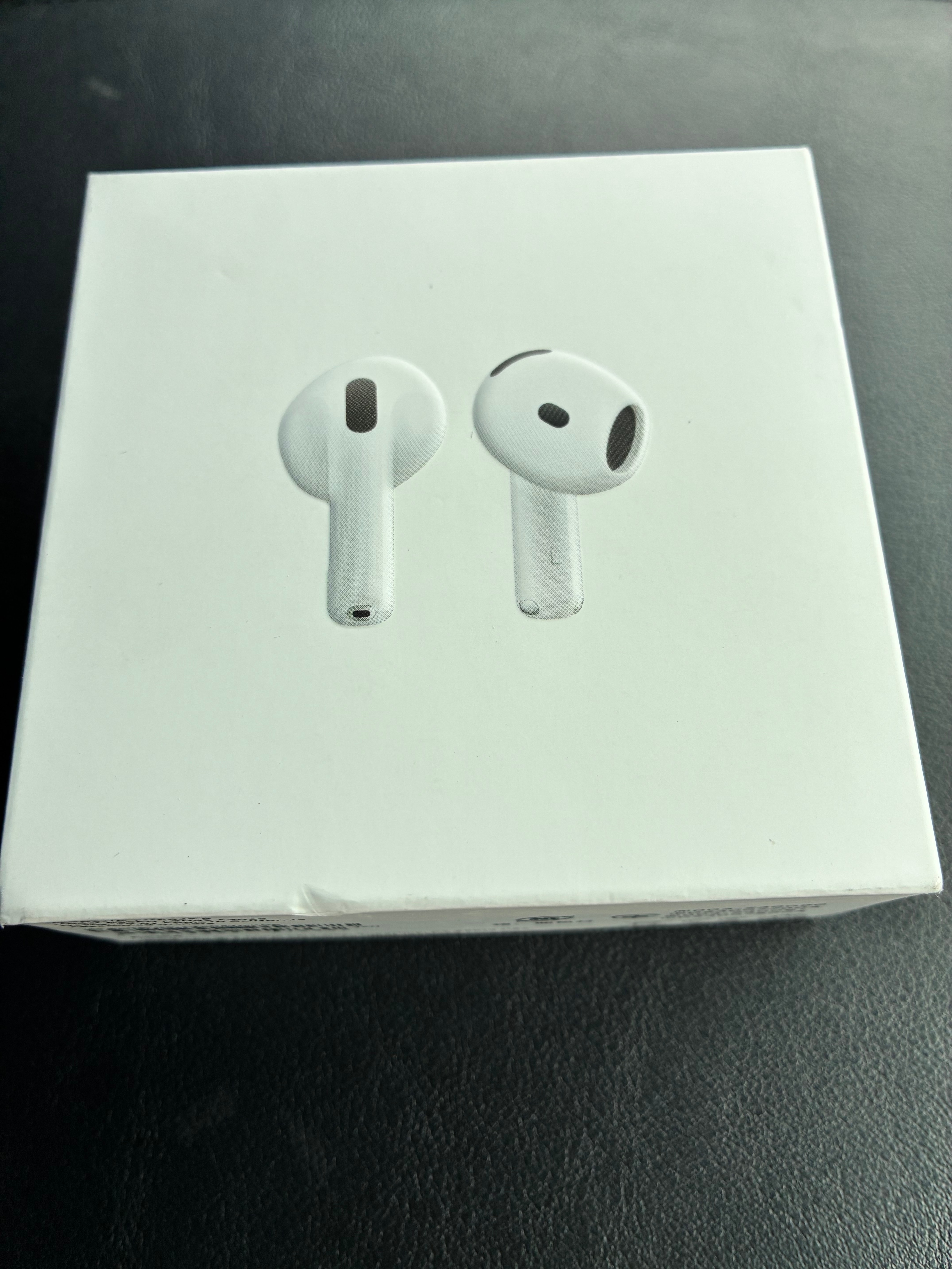 Apple AirPods 4