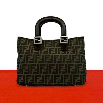 FENDI フェンディ ズッカ FF 柄 キャンバス レザー ハンドバッグ ブラウン
20077