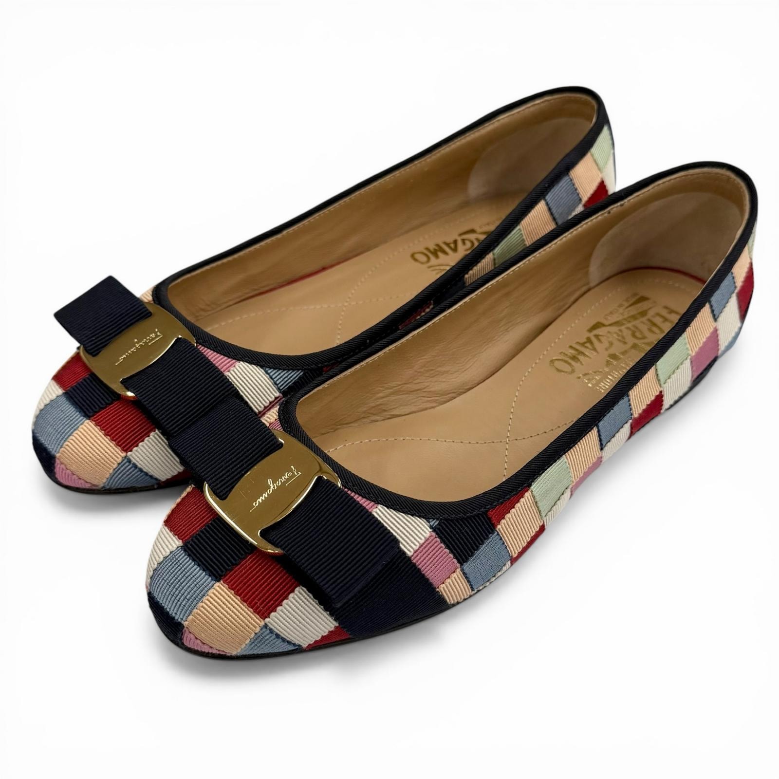 極美品 サルヴァトーレフェラガモ パンプス VARINA レディース 4.5