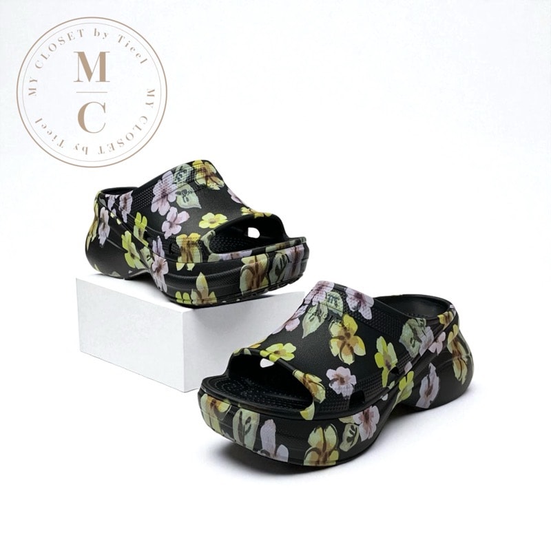 バレンシアガ BALENCIAGA Pool Crocs サンダル 靴 シューズ EVA ブラック マルチカラー クロックス フラワーモチーフ スライドサンダル ロゴ