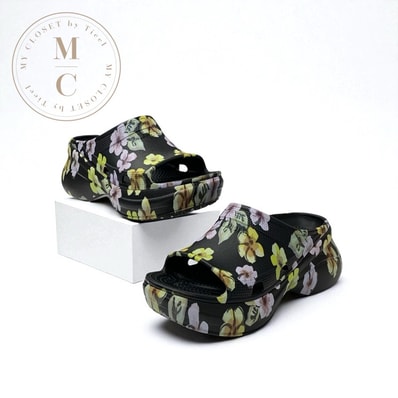 バレンシアガ BALENCIAGA Pool Crocs サンダル 靴 シューズ EVA ブラック マルチカラー クロックス フラワーモチーフ スライドサンダル ロゴ