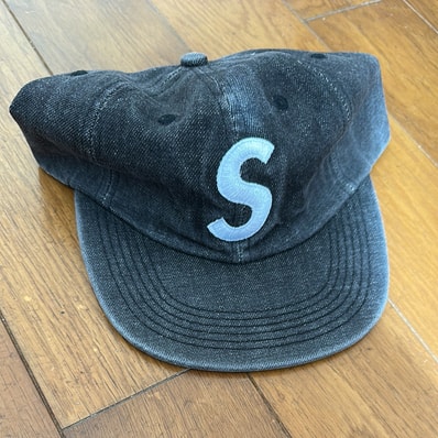 Supreme Sロゴ キャップ