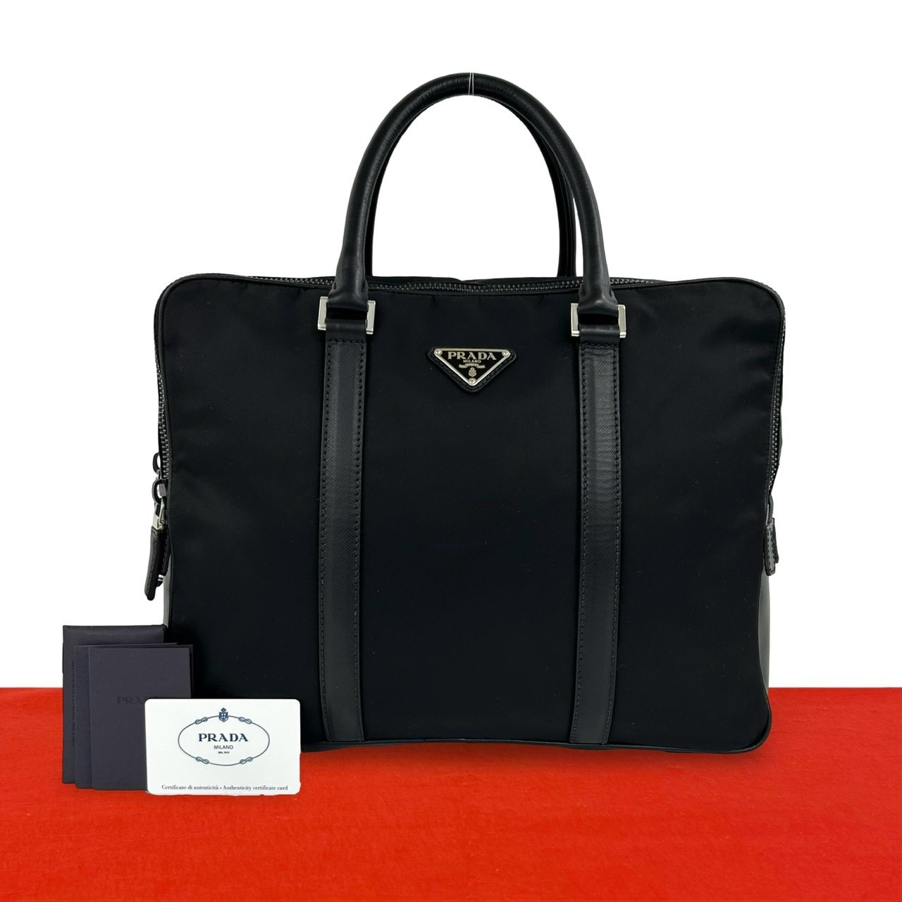 PRADA プラダ 三角 ロゴ 金具 ナイロン レザー ビジネスバッグ ブラック
 06006