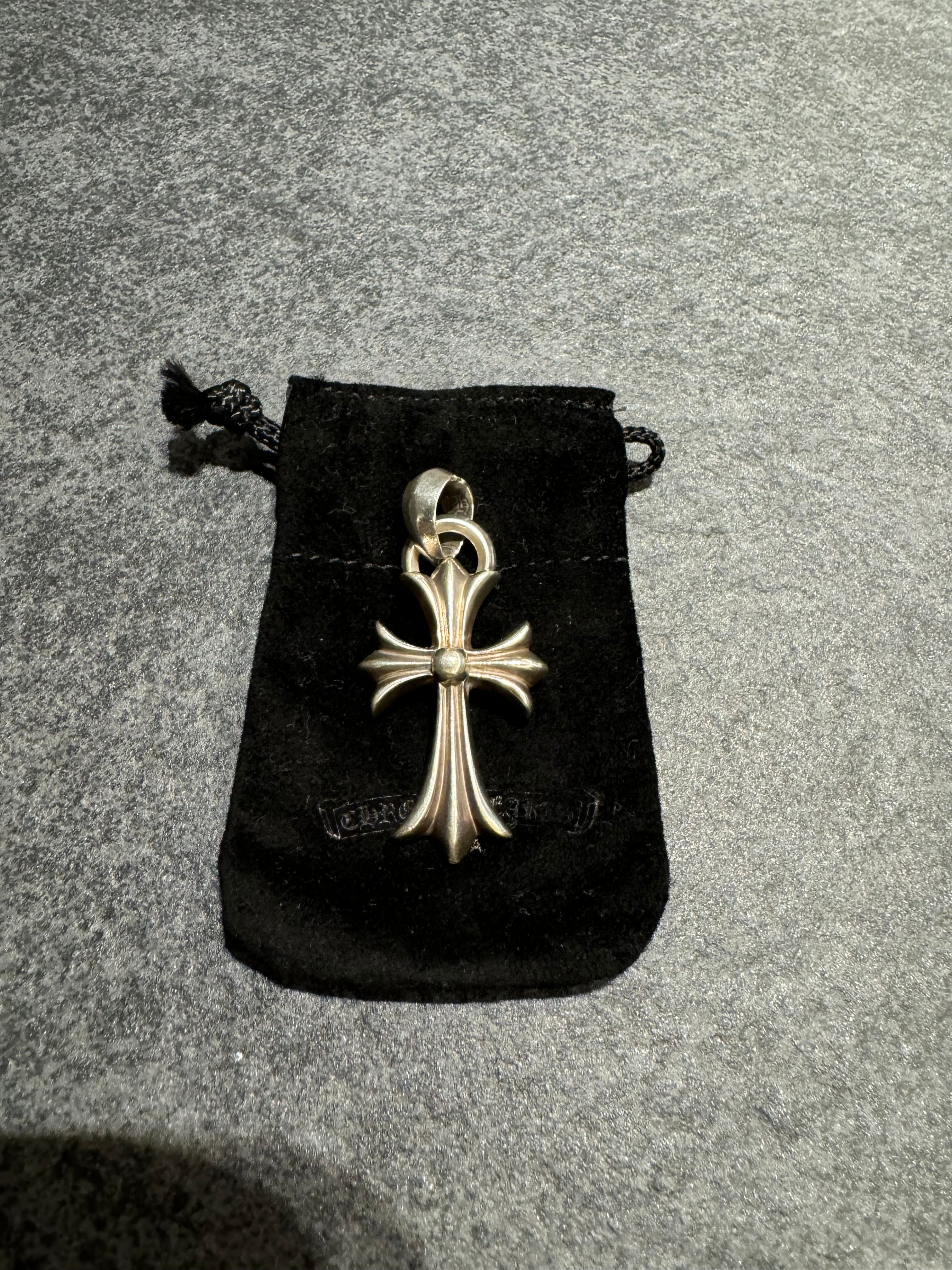 Chrome Hearts CH Cross Pendant Small / Plain Bail "Silver"