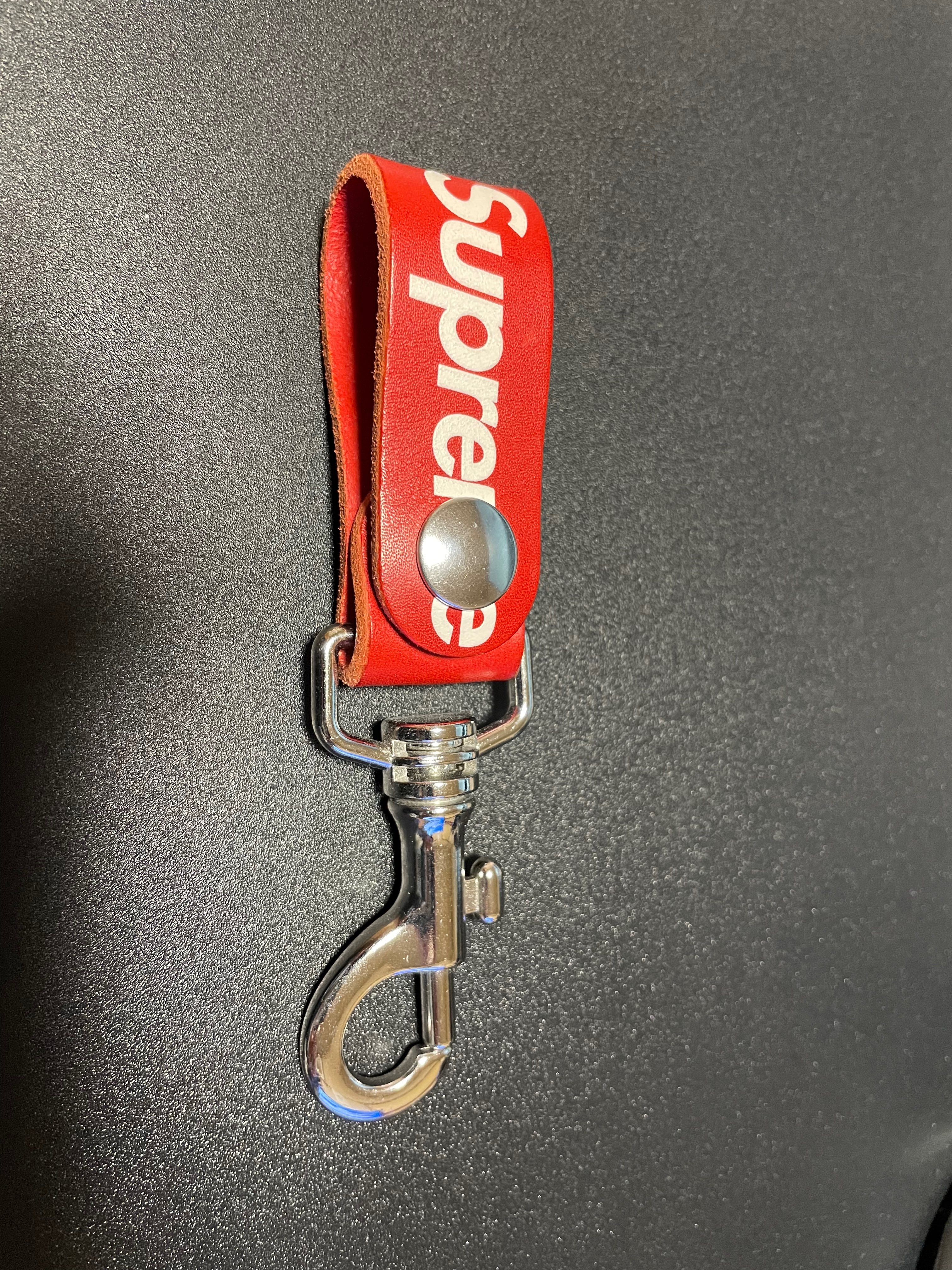 Supreme Leather Key Loop "Red"