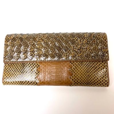 ボッテガヴェネタ パイソン イントレチャート フラップ 長財布