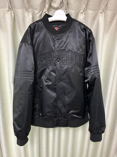 Kith x New York Knicks Ball Satin Bomber Jacket "Black"