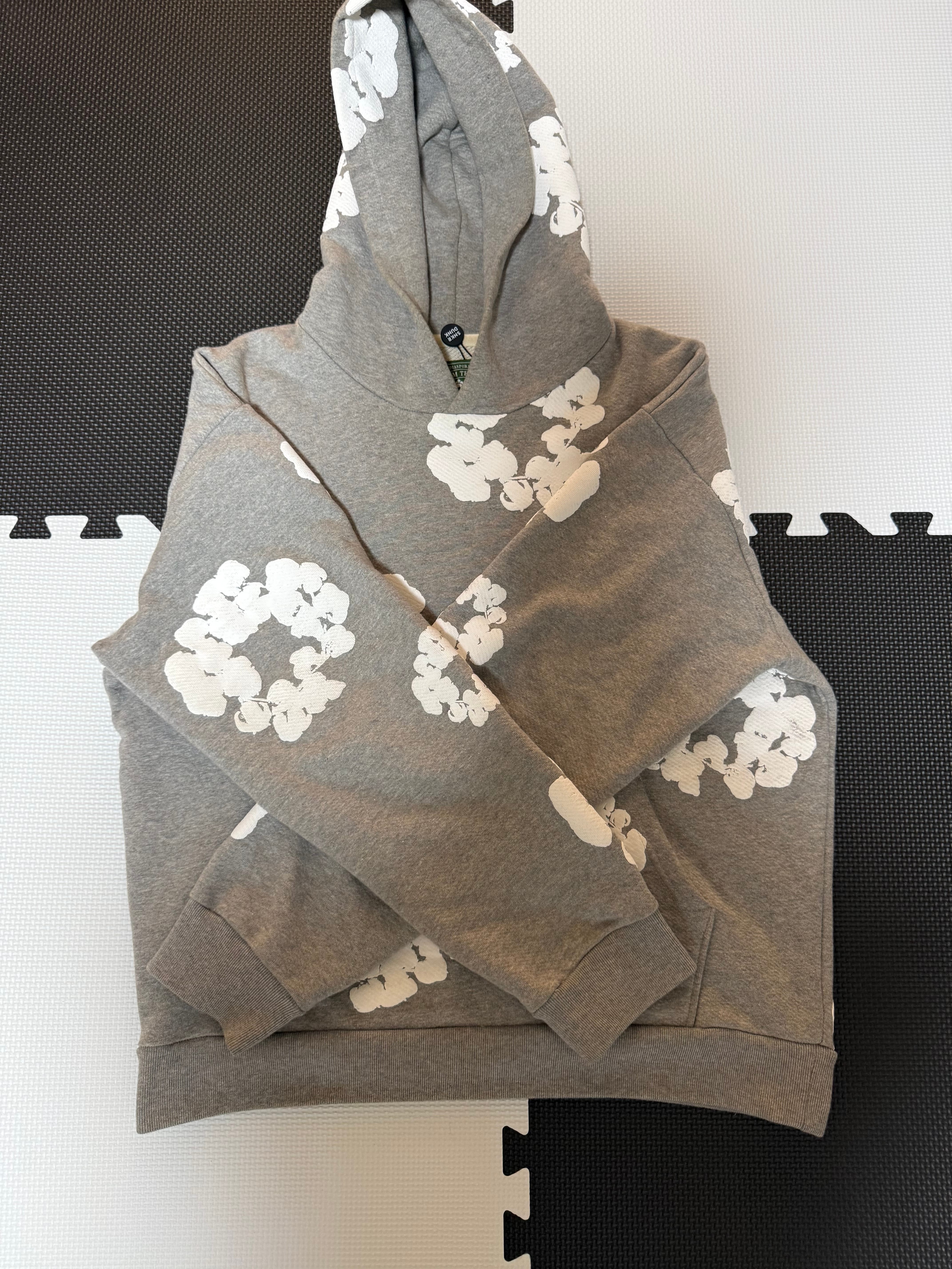 DENIM TEARS The Cotton Wreath Sweatshirt "Grey"