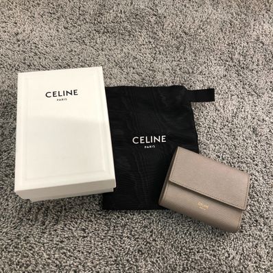 セリーヌ 二つ折り財布