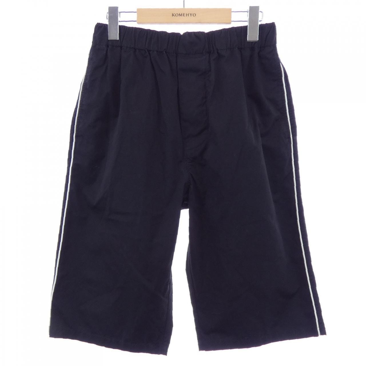 バレンシアガ BALENCIAGA 626579 TIM39 ショートパンツ