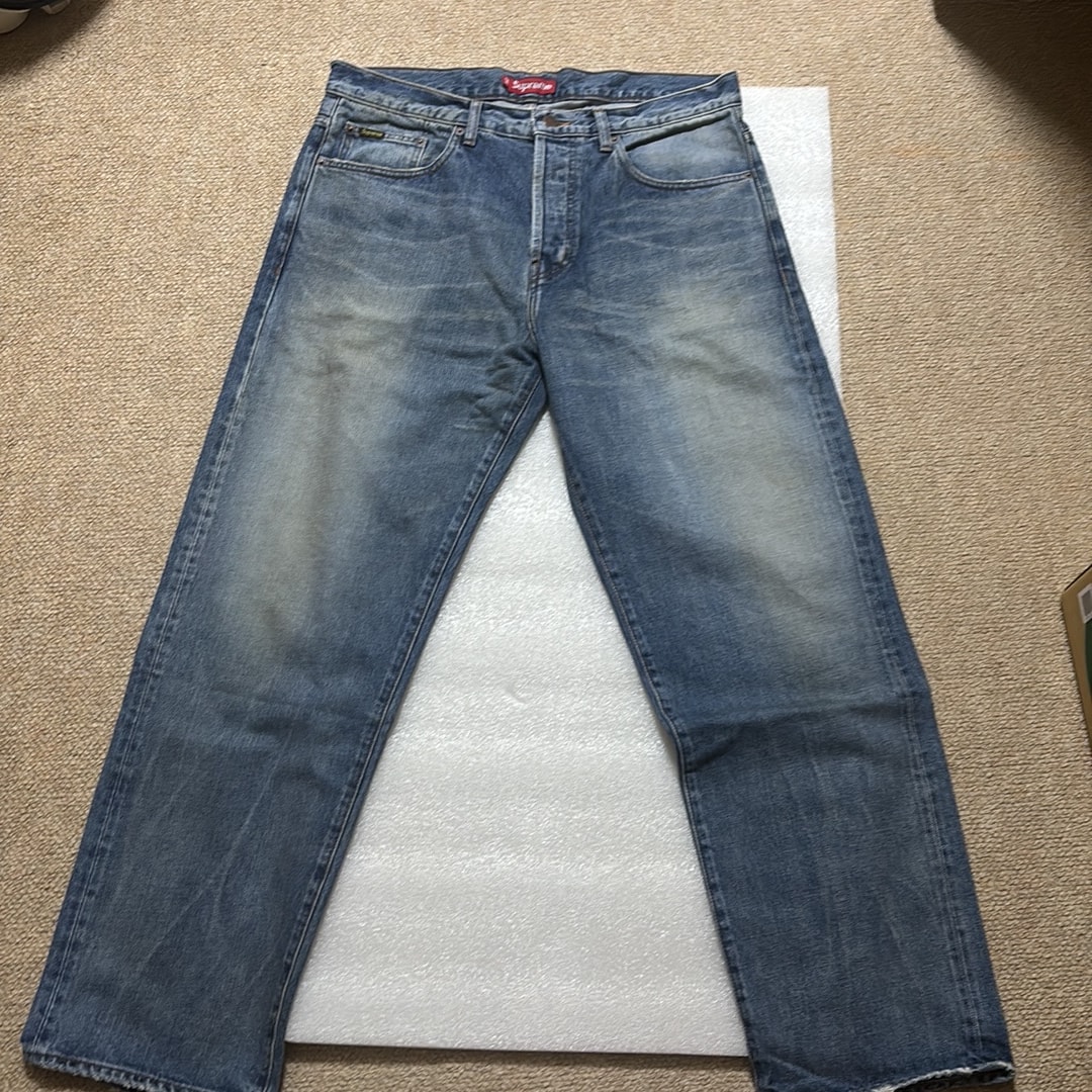 Supreme Distressed Loose Fit Selvedge Jean "Washed Indigo" (24FW)