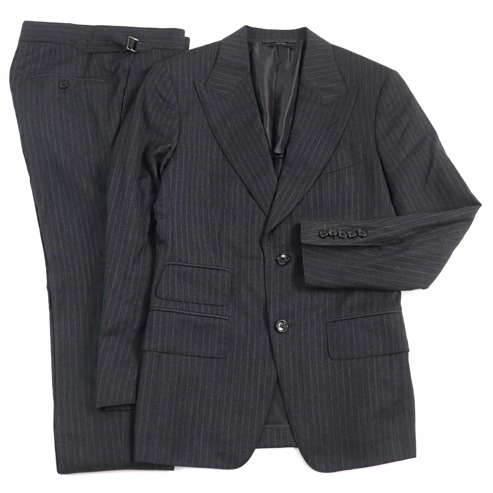 美品 トムフォード 大きいサイズ ベスト スーツジレ チェック 52 XXL相当 A (未使用に近い)】トムフォード スーツ WINDSOR グレー ストライプ柄