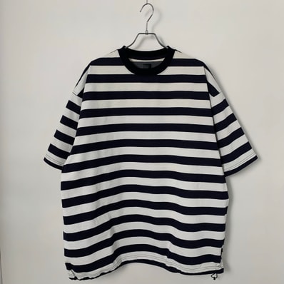 DAIWA PIER39 Tech Drawstring Border S/S Tee "White x Navy"